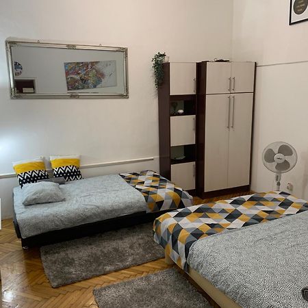 Small Cosy Apartment Near The Famous Westend City Center Будапешт Экстерьер фото